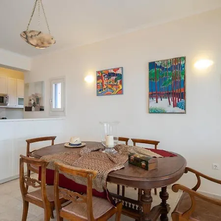 Paradise House Apart2, 5min Walking Distance To Center Apartment